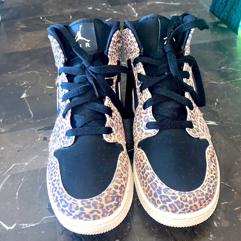 Jordan 1 cheetah print mids.